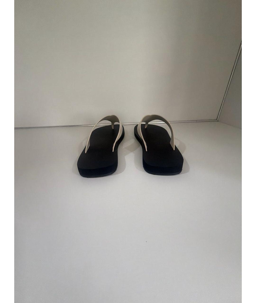 THE ROW Черные резиновые шлепанцы, фото 4