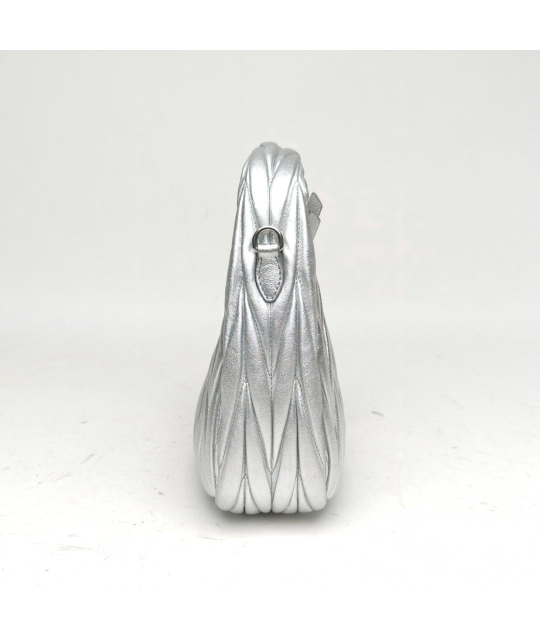 MIU MIU Серебряная кожаная сумка через плечо, фото 4