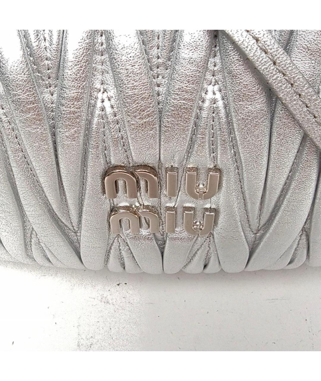 MIU MIU Серебряная кожаная сумка через плечо, фото 6