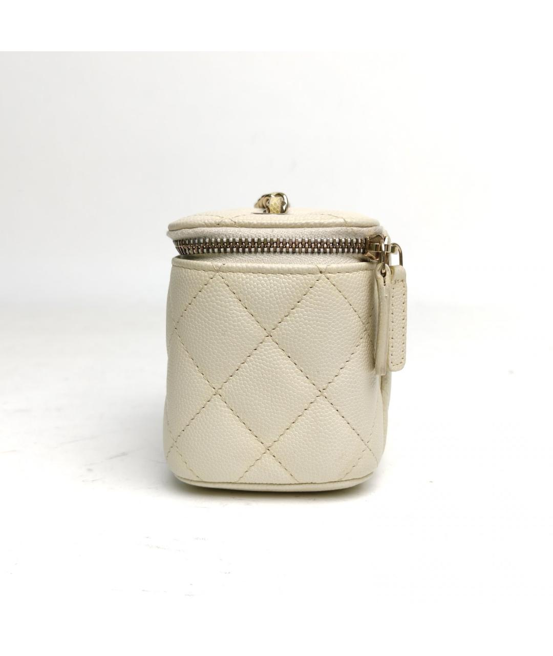 CHANEL Белая кожаная сумка через плечо, фото 3