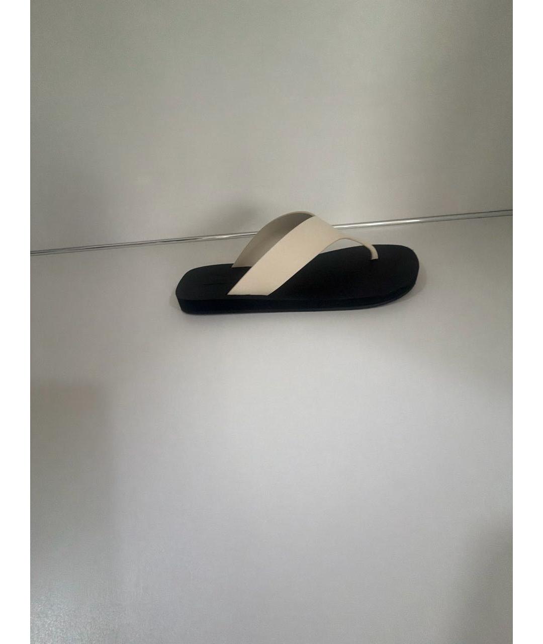 THE ROW Черные резиновые шлепанцы, фото 7