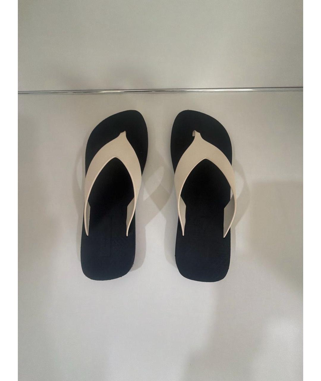 THE ROW Черные резиновые шлепанцы, фото 3