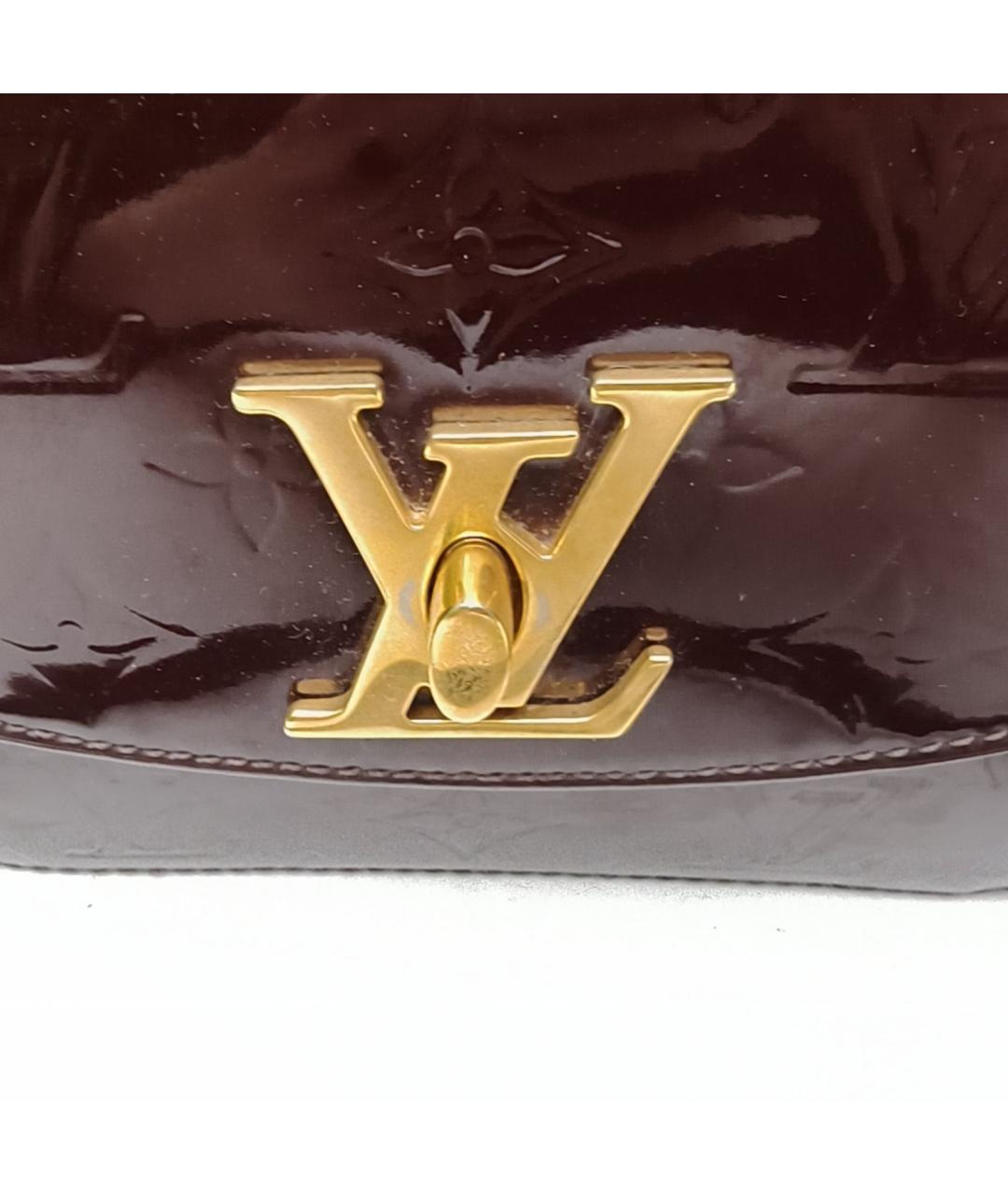 LOUIS VUITTON Бордовая сумка через плечо из лакированной кожи, фото 8
