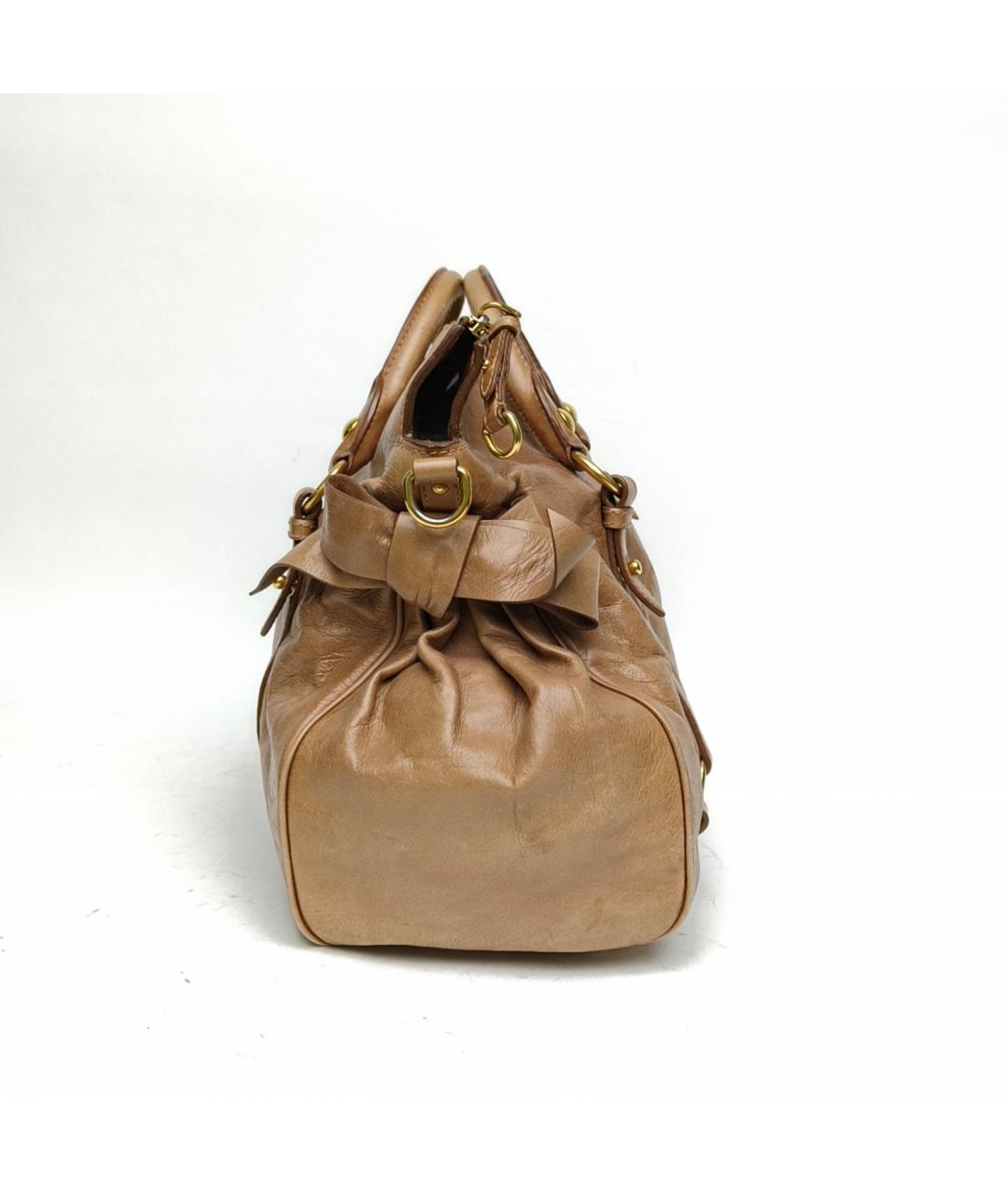 MIU MIU Коричневая кожаная сумка с короткими ручками, фото 2