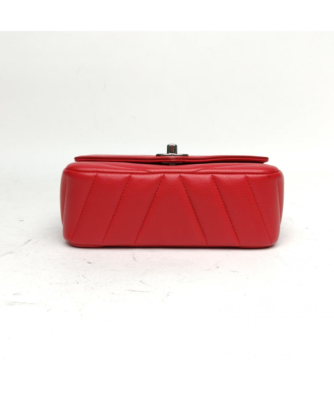 CHANEL Красная кожаная сумка через плечо, фото 6