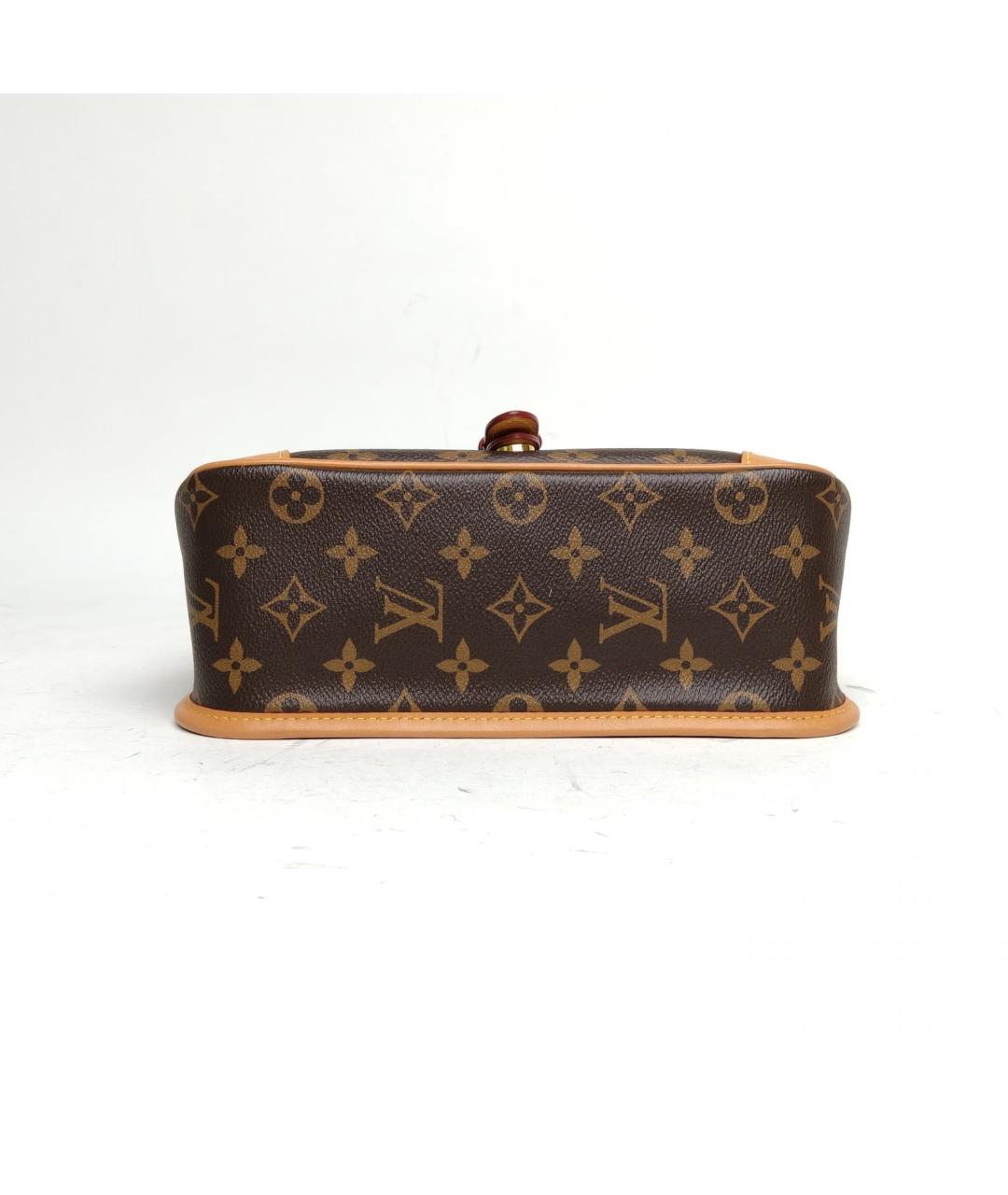 LOUIS VUITTON Коричневая сумка через плечо, фото 6