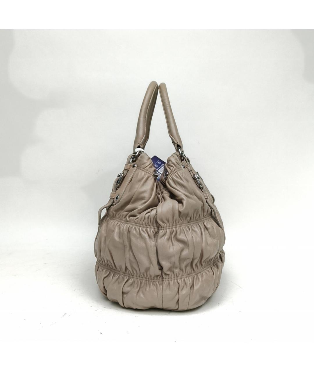 PRADA Серая кожаная сумка через плечо, фото 3