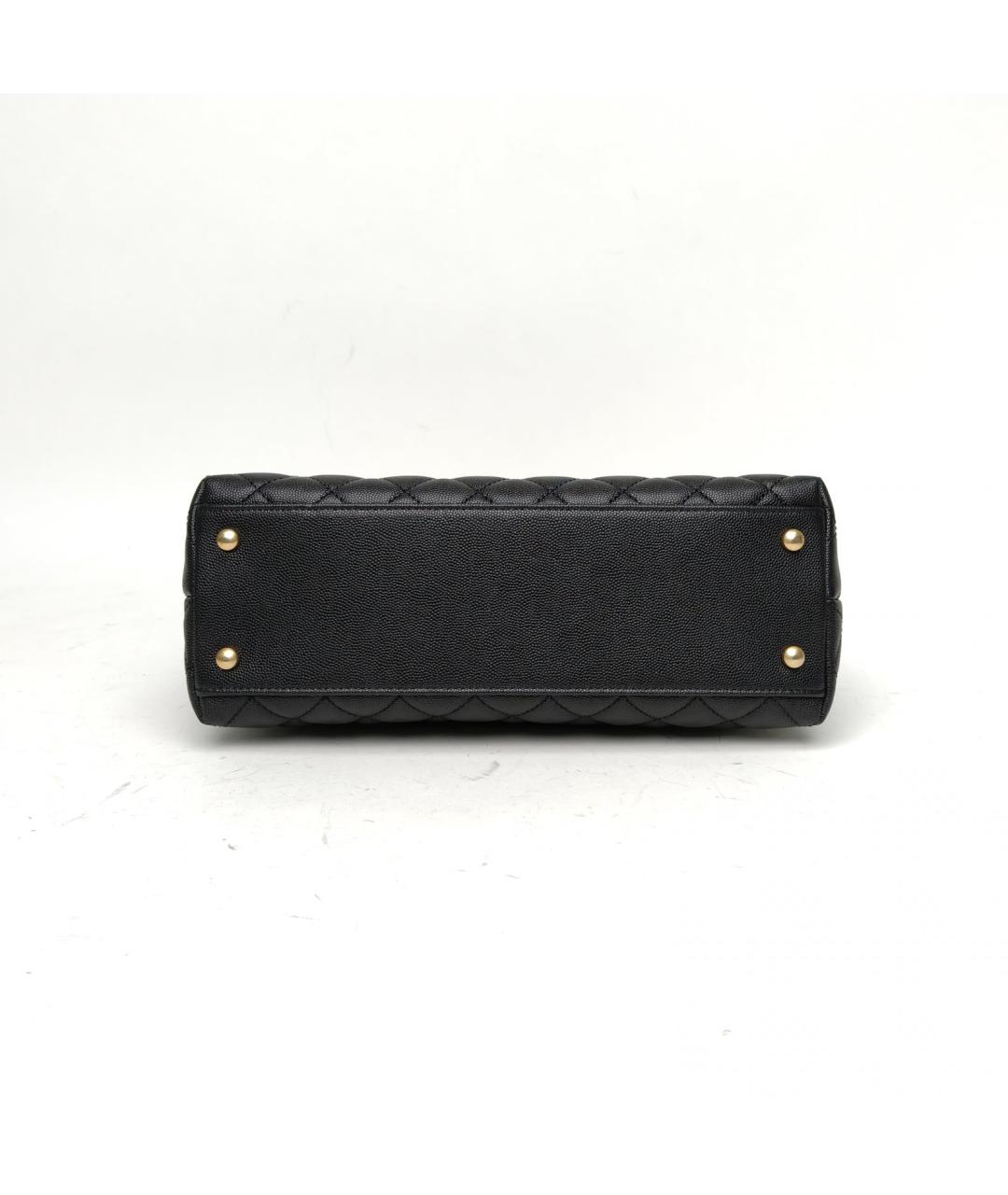 CHANEL Черная кожаная сумка с короткими ручками, фото 4