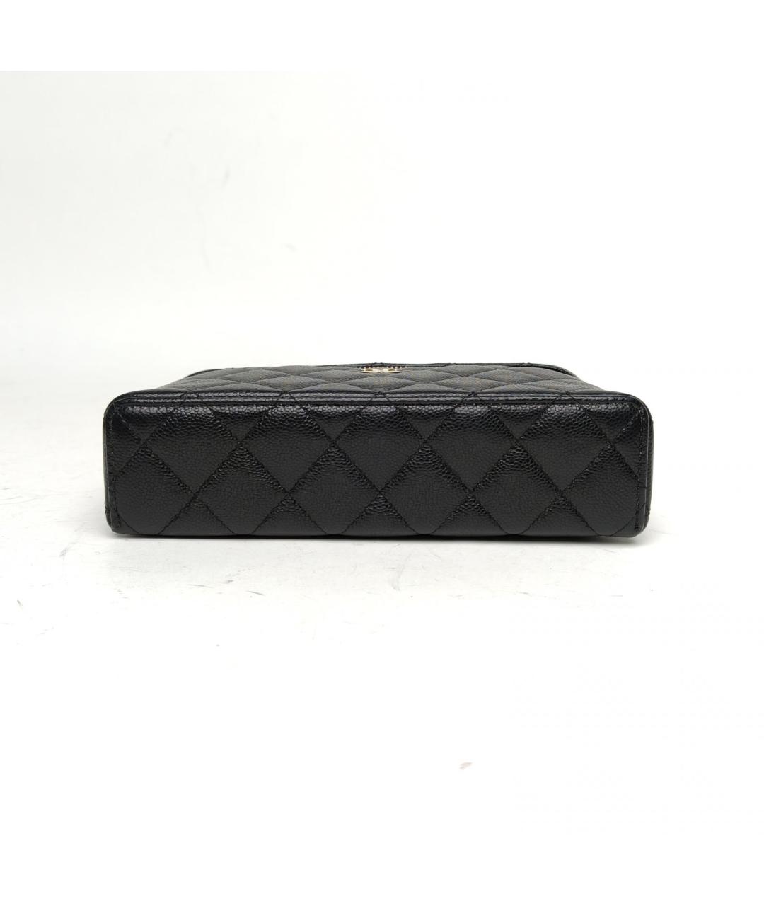 CHANEL Черная кожаная сумка с короткими ручками, фото 6