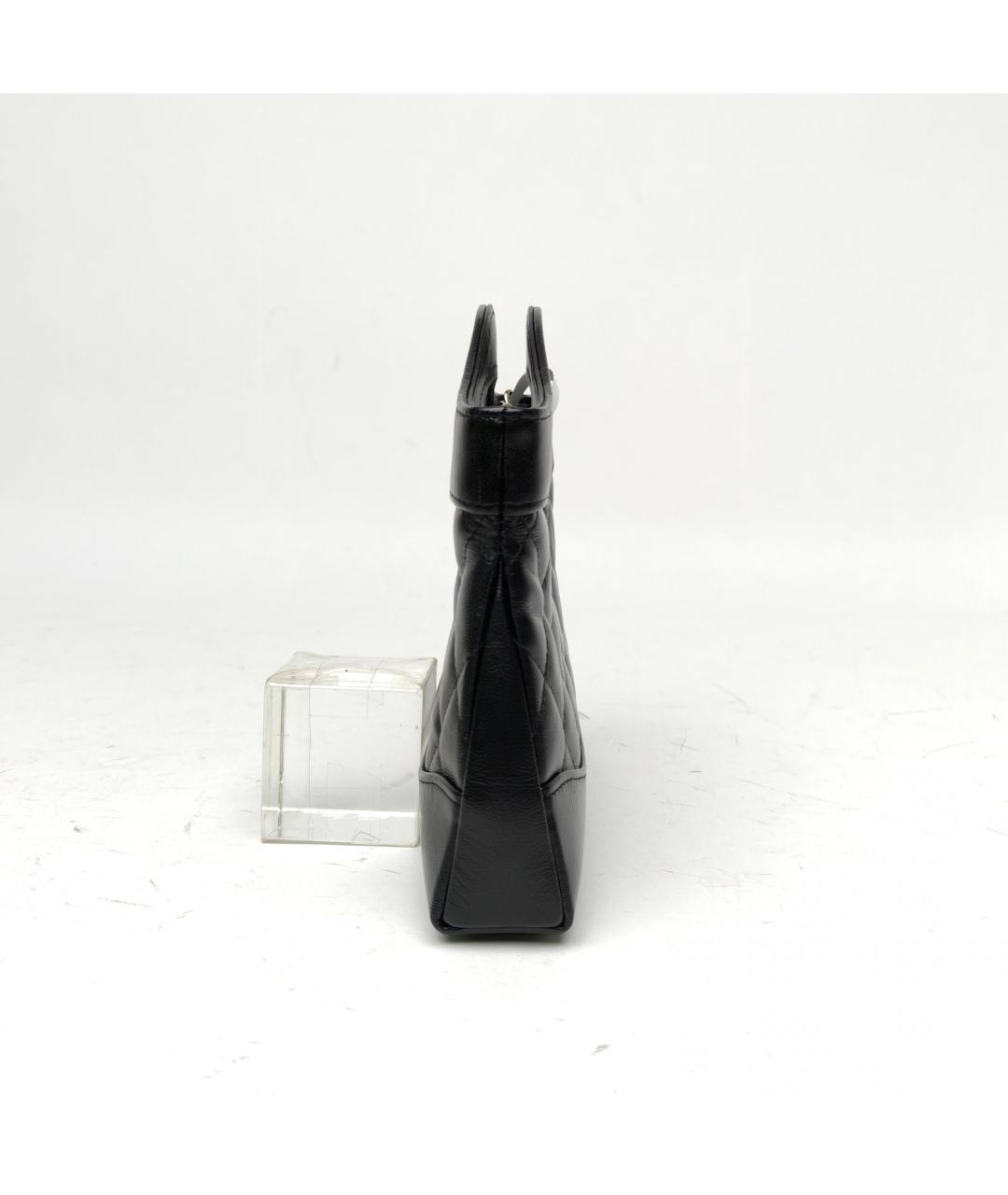 CHANEL Черная кожаная сумка с короткими ручками, фото 3