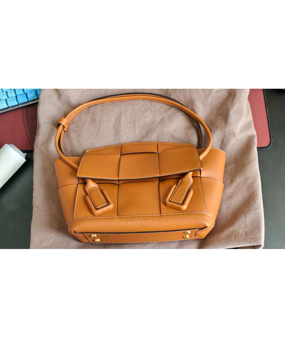 BOTTEGA VENETA Коричневая кожаная сумка через плечо, фото 8