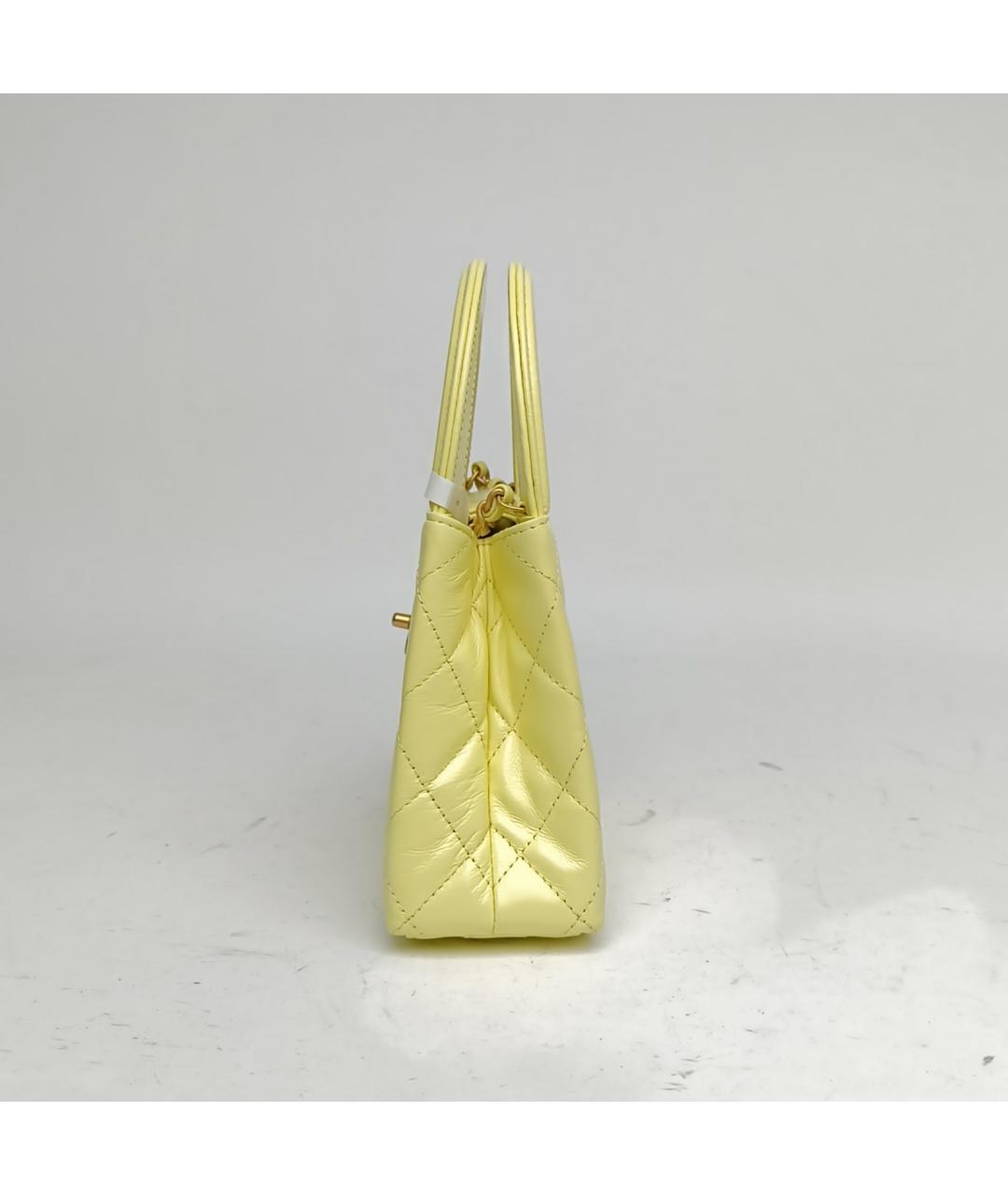 CHANEL Желтая кожаная сумка с короткими ручками, фото 6