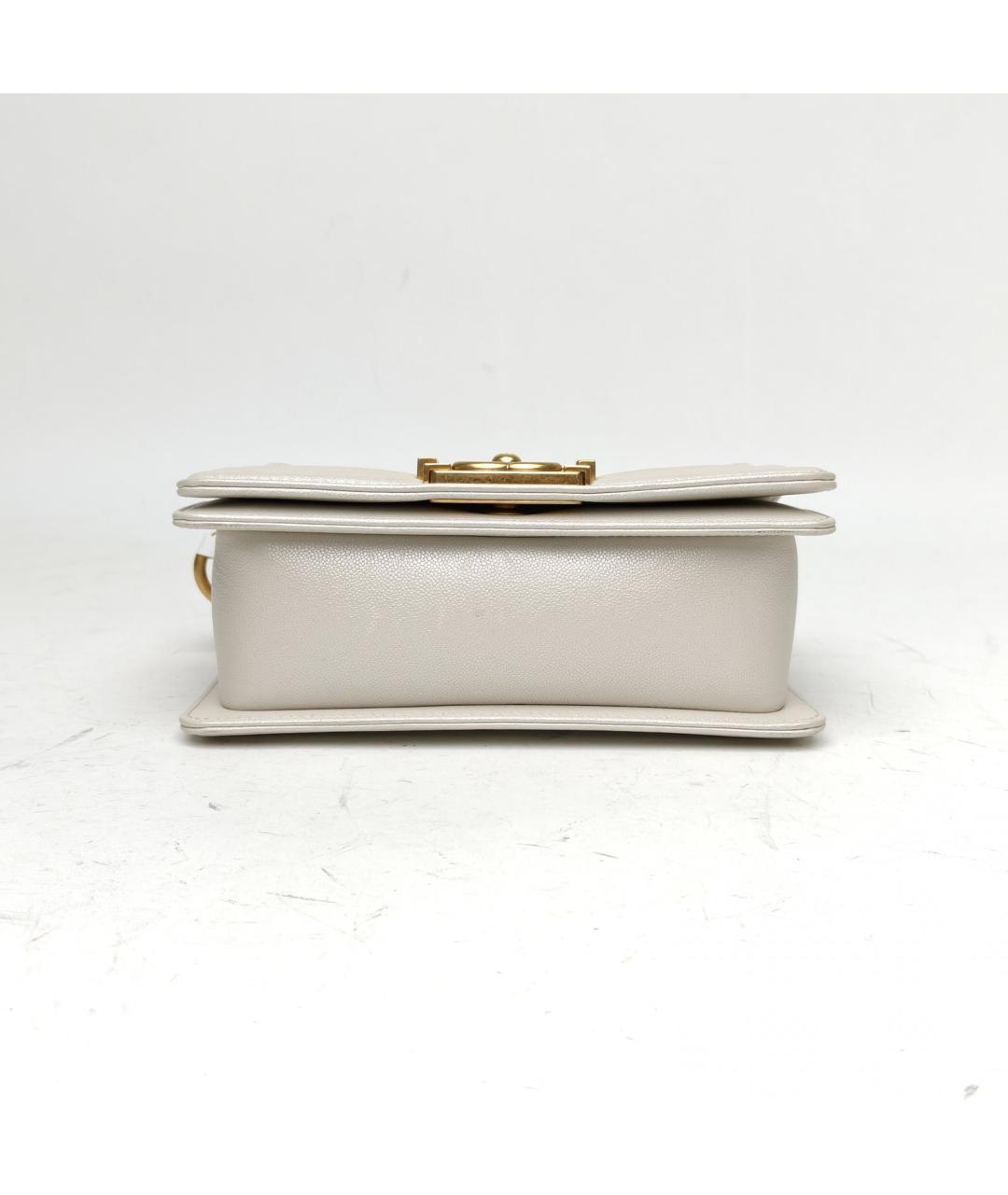 CHANEL Белая кожаная сумка через плечо, фото 6