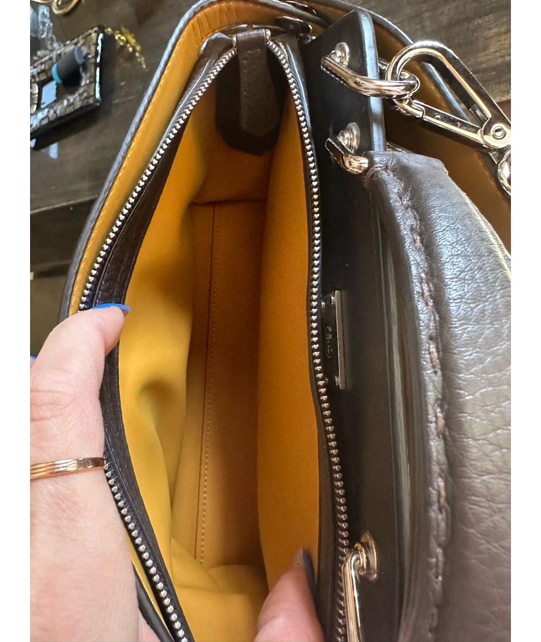 FENDI Серая кожаная сумка с короткими ручками, фото 4