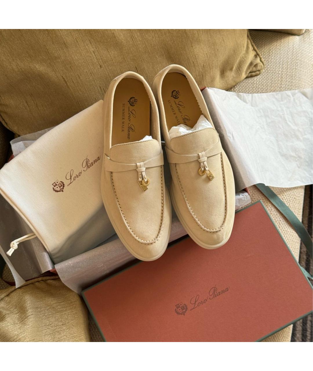 LORO PIANA Бежевые замшевые лоферы, фото 2