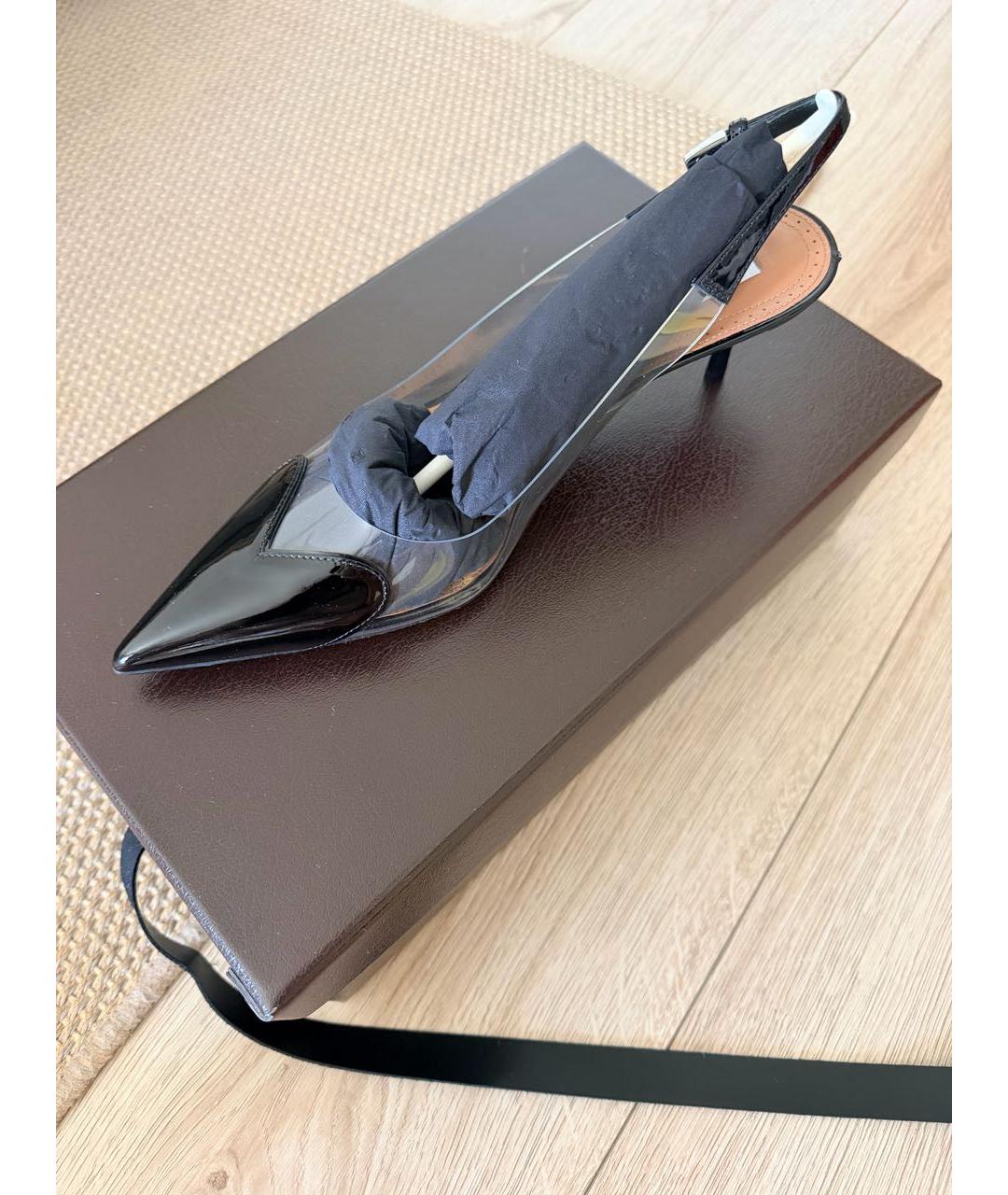 ALAIA Черные лодочки на низком каблуке из лакированной кожи, фото 8