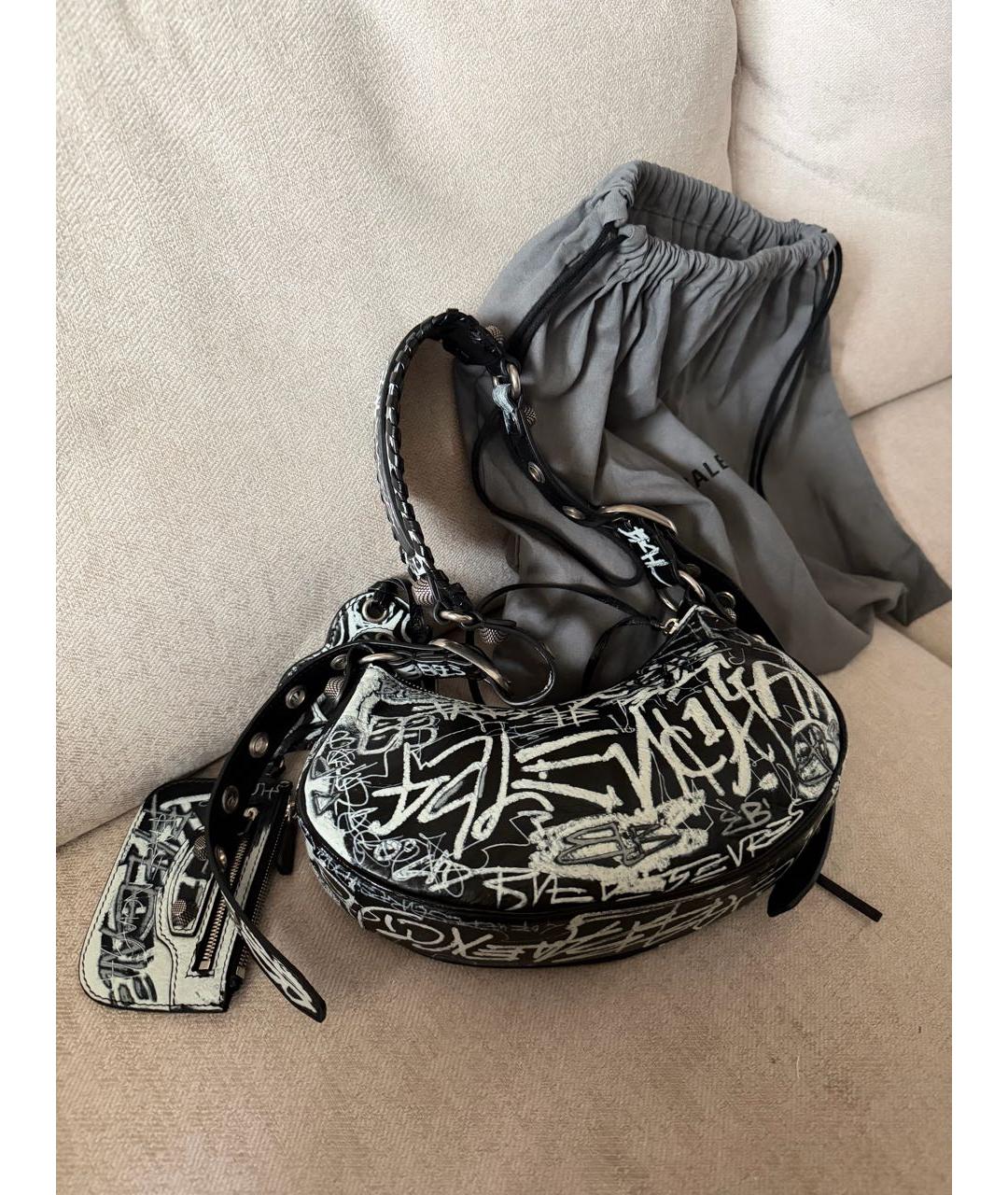 BALENCIAGA Черная кожаная сумка через плечо, фото 2