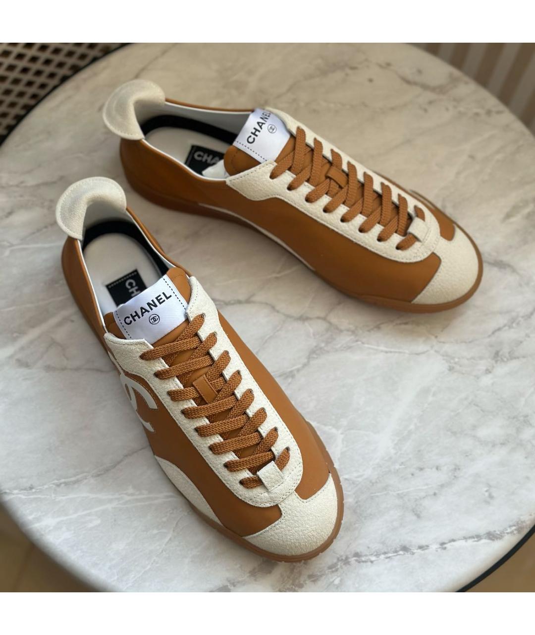 CHANEL Горчичные кожаные кеды, фото 4