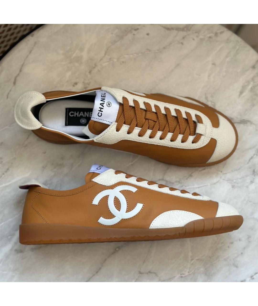 CHANEL Горчичные кожаные кеды, фото 3