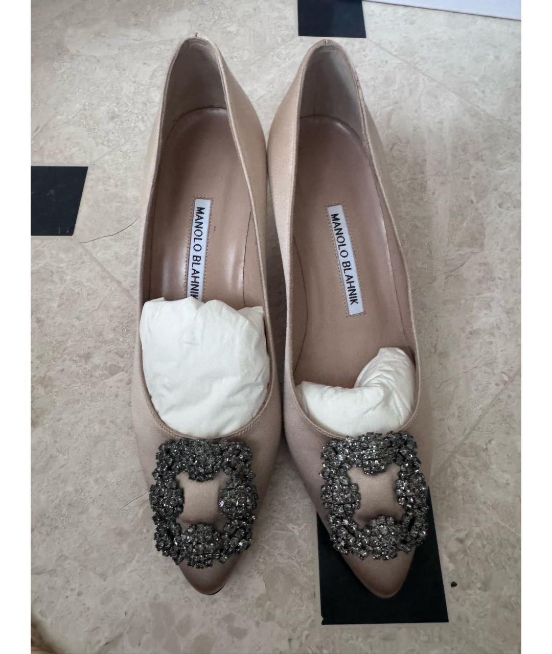 MANOLO BLAHNIK Бежевые текстильные лодочки на низком каблуке, фото 2