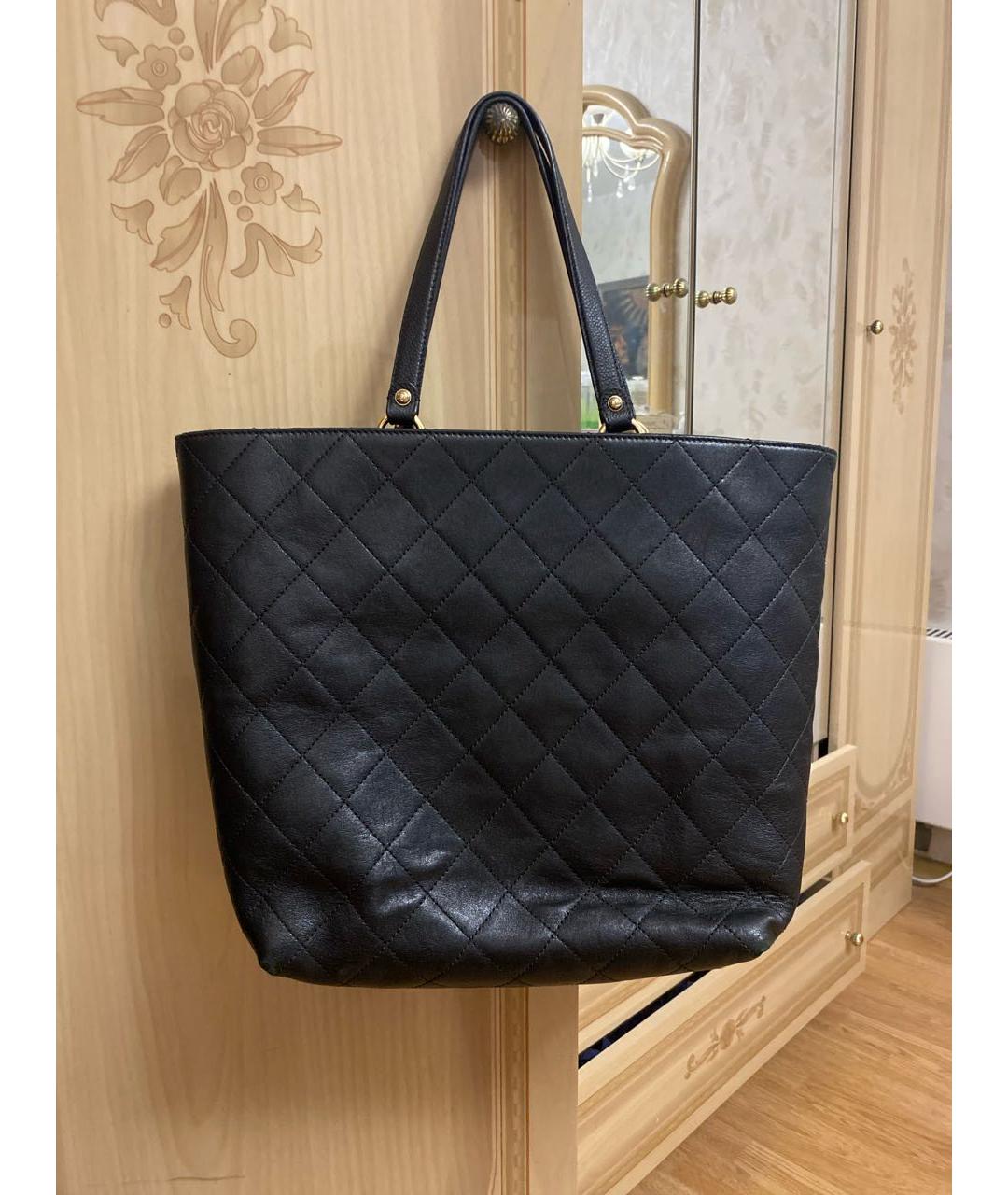 CHANEL Черная кожаная сумка тоут, фото 3