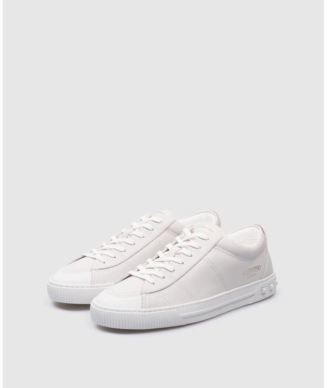 VALENTINO Белые кожаные низкие кроссовки / кеды, фото 2