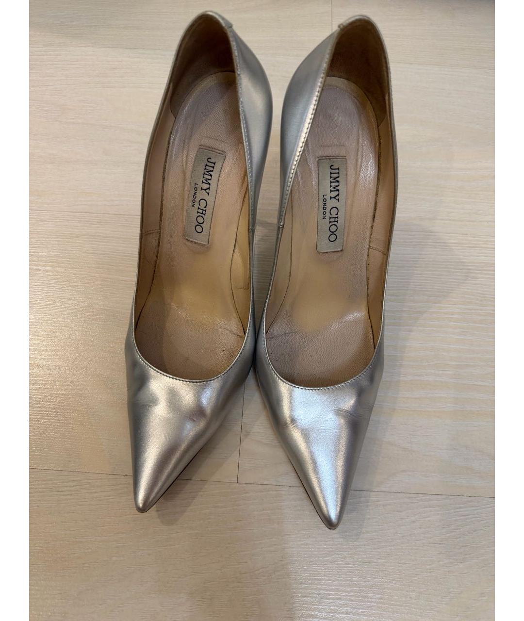 JIMMY CHOO Серебряные туфли из лакированной кожи, фото 2