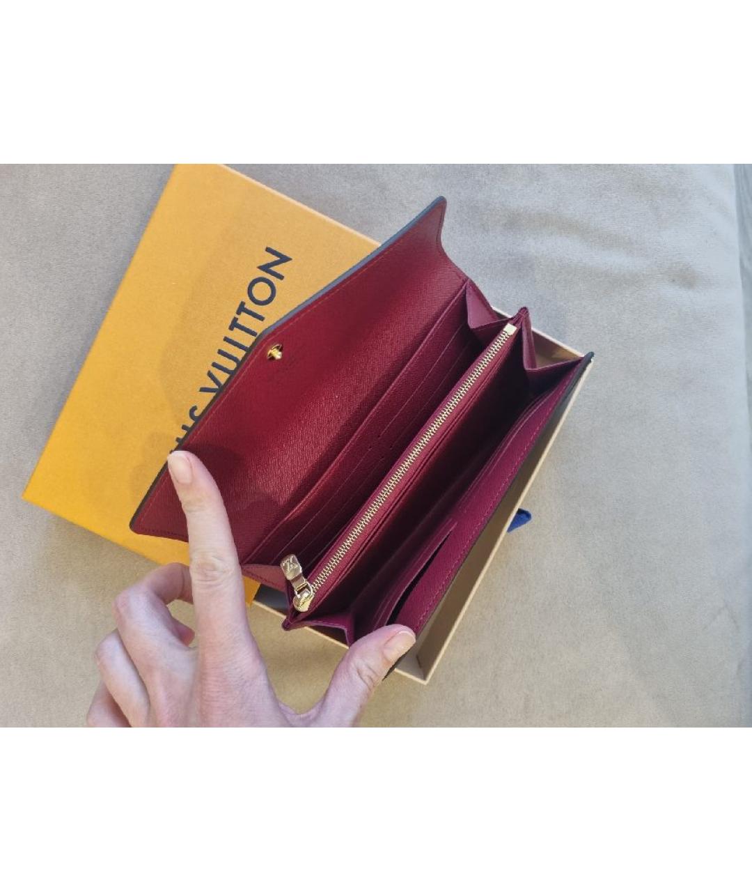 LOUIS VUITTON Коричневый кошелек, фото 5