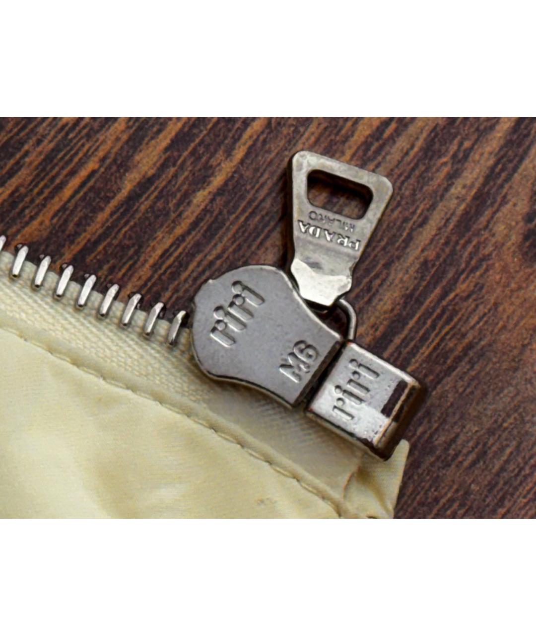 PRADA Полиамидовая куртка, фото 8