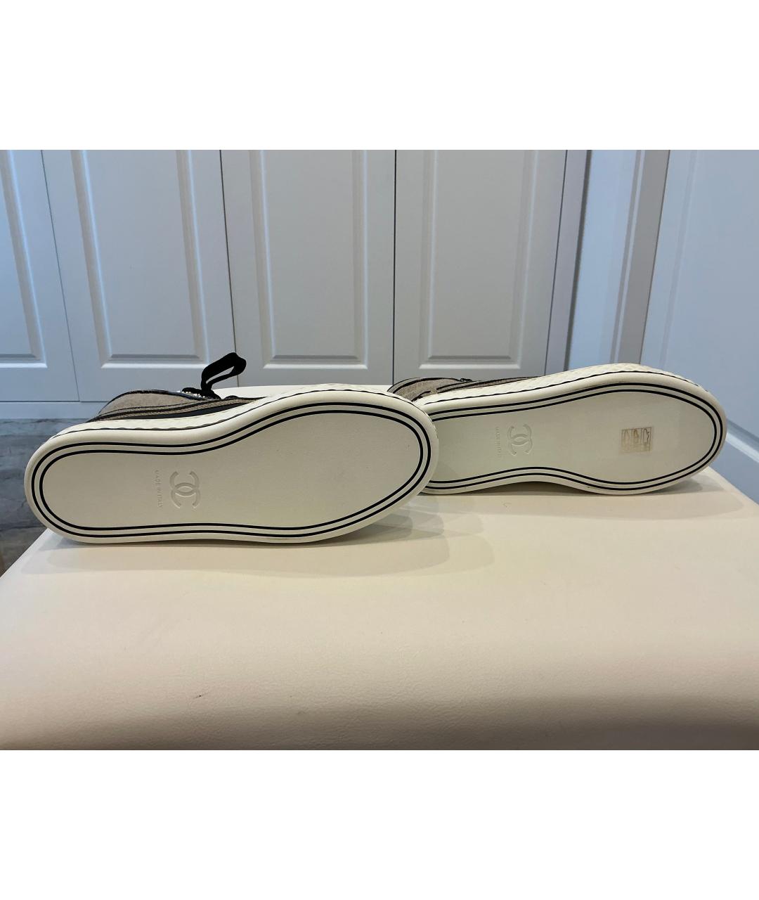 CHANEL Бежевые текстильные кеды, фото 5