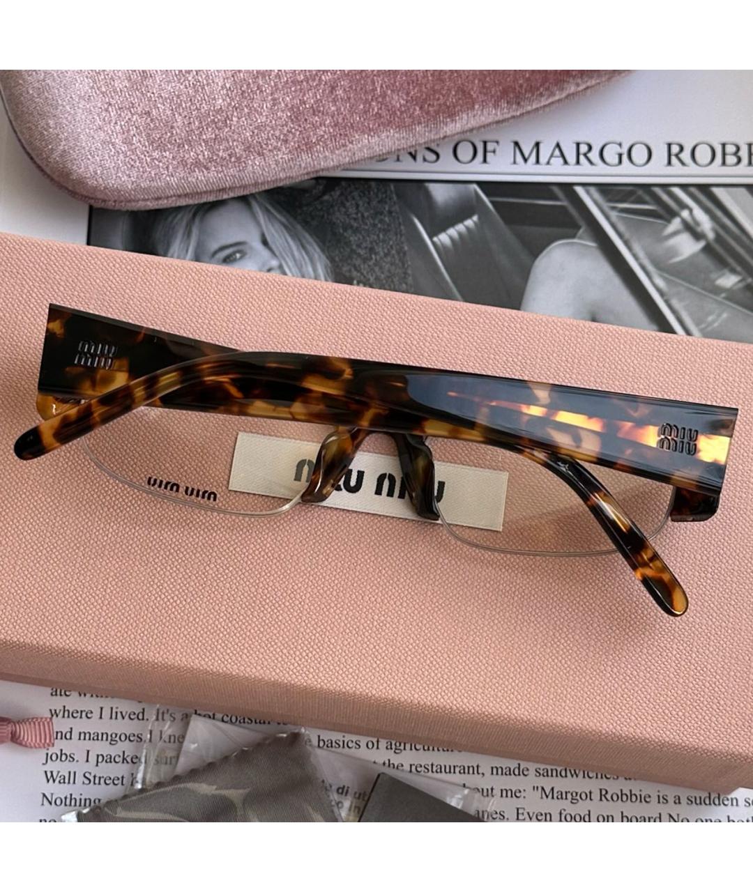 MIU MIU Коричневые пластиковые солнцезащитные очки, фото 4