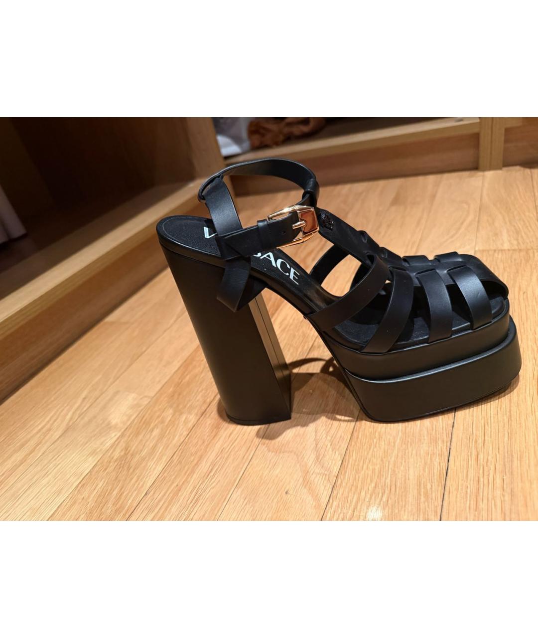 VERSACE Черные кожаные босоножки, фото 8