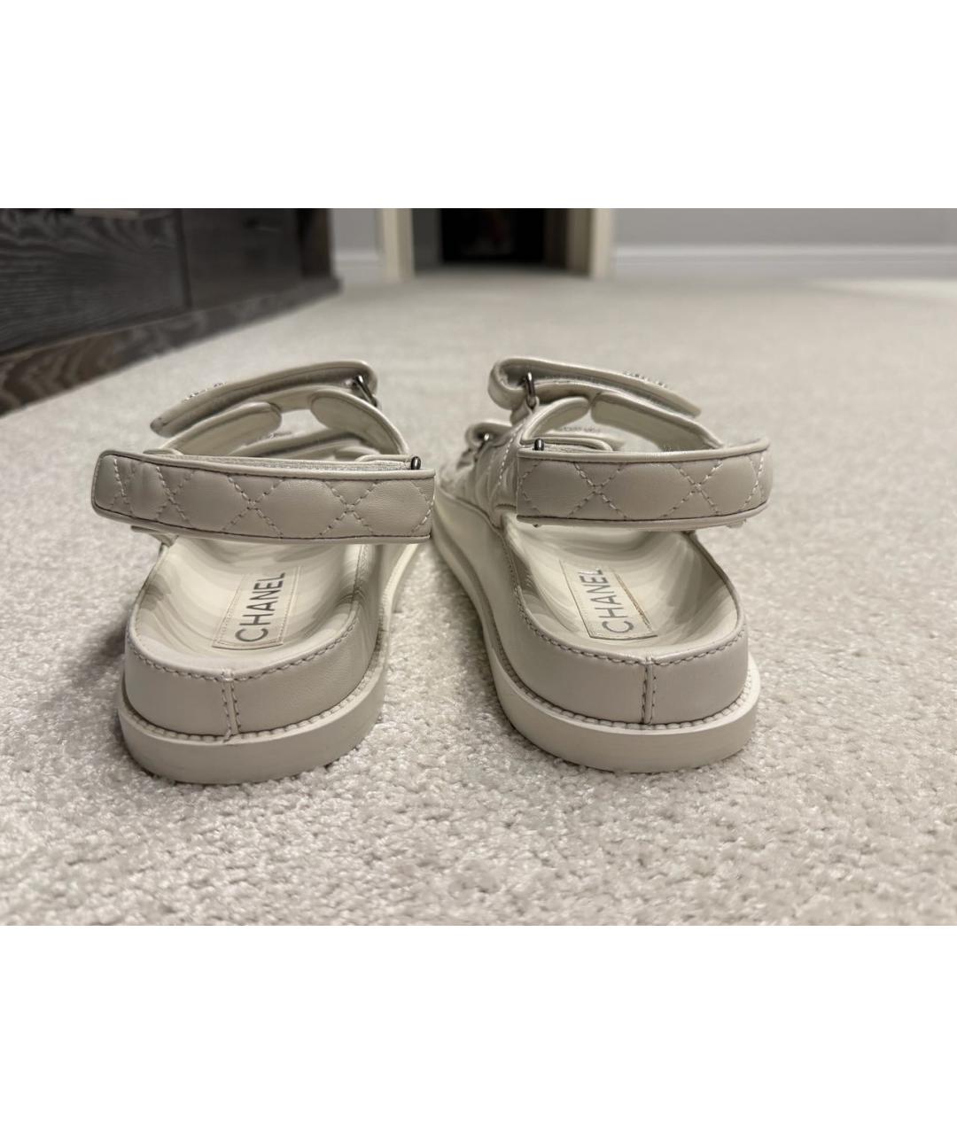 CHANEL Белые кожаные сандалии, фото 5