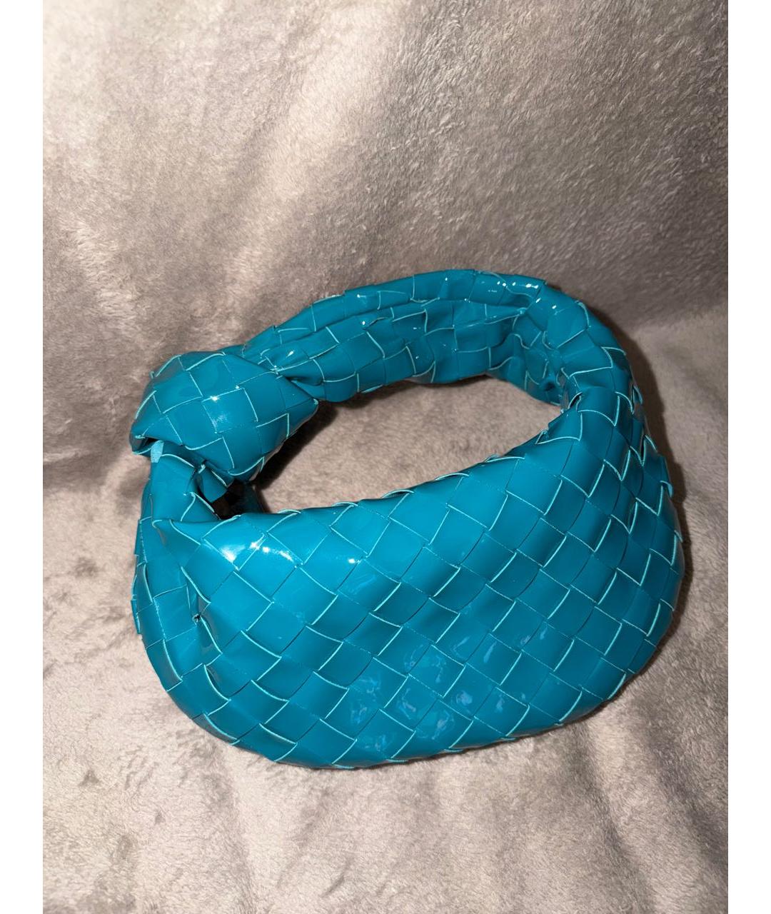 BOTTEGA VENETA Бирюзовая сумка с короткими ручками из лакированной кожи, фото 2