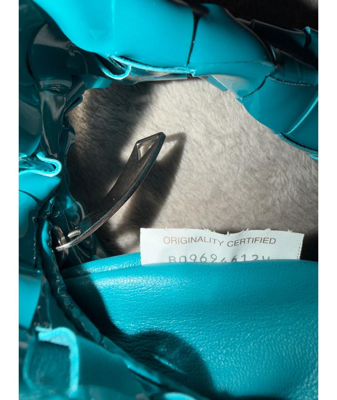 BOTTEGA VENETA Бирюзовая сумка с короткими ручками из лакированной кожи, фото 4