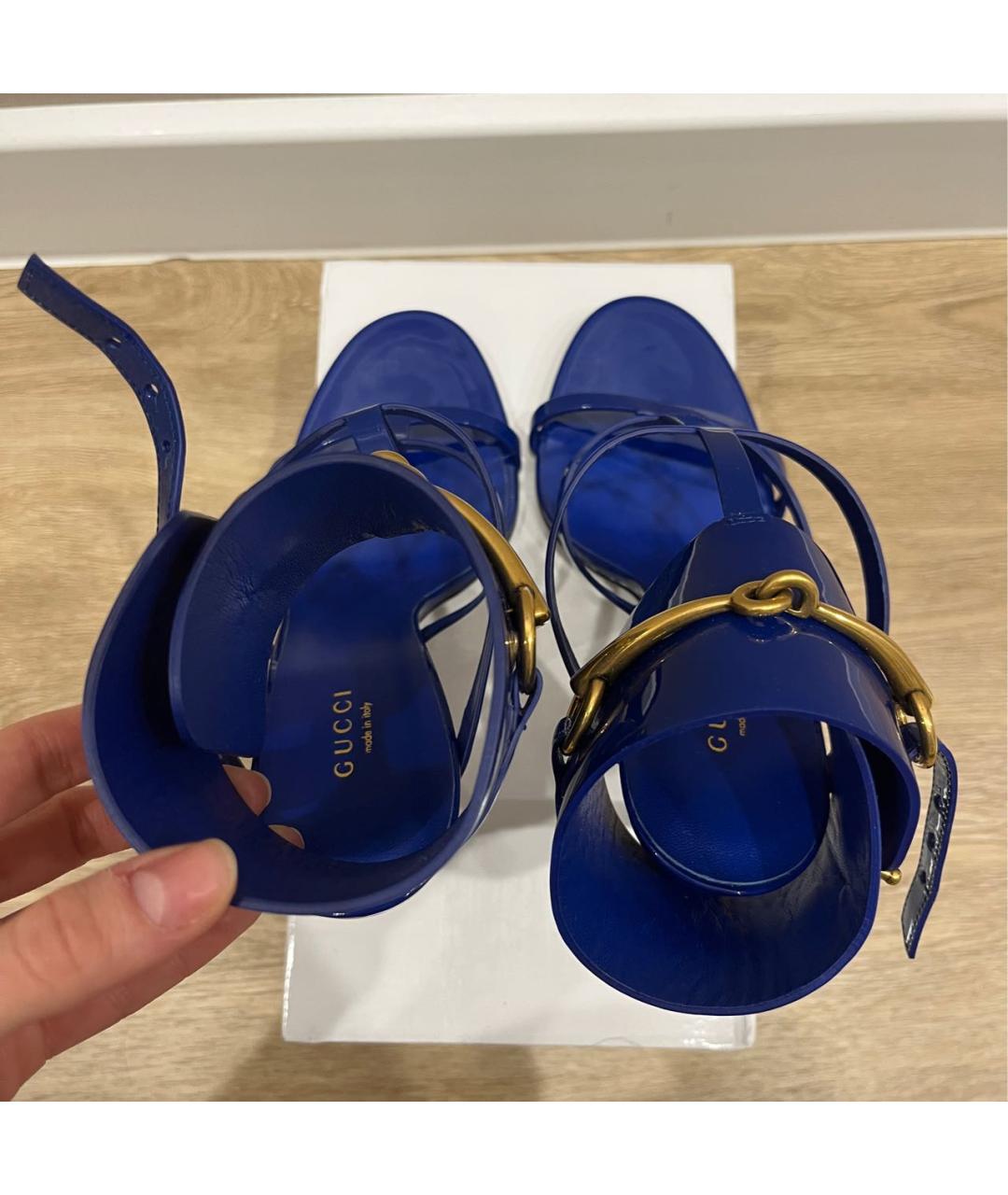 GUCCI Синие босоножки из лакированной кожи, фото 3