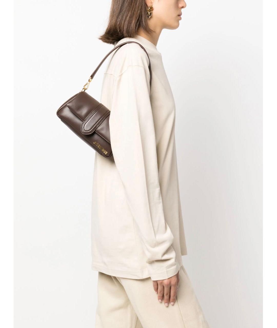 JACQUEMUS Коричневая кожаная сумка с короткими ручками, фото 2