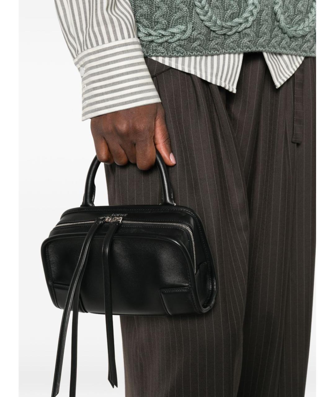 LOEWE Черная кожаная сумка с короткими ручками, фото 5