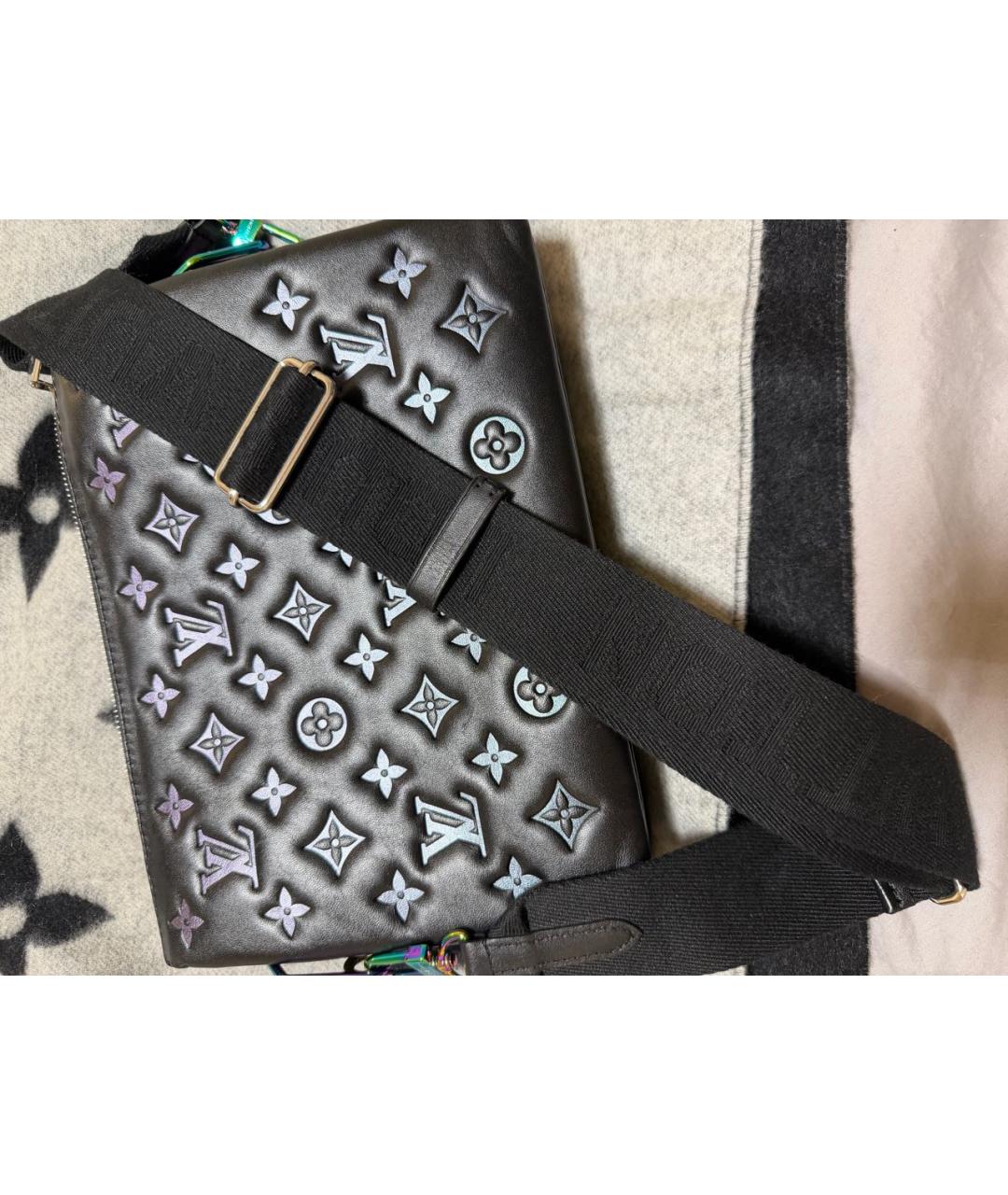 LOUIS VUITTON Черная кожаная сумка через плечо, фото 3