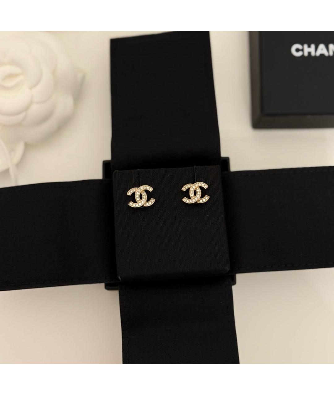 CHANEL Золотые металлические серьги, фото 2