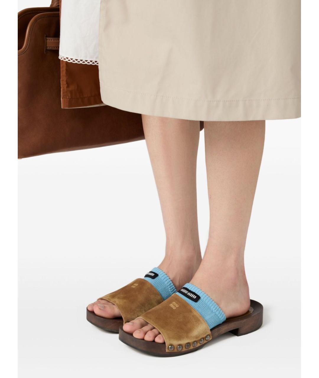 MIU MIU Коричневые замшевые сандалии, фото 4