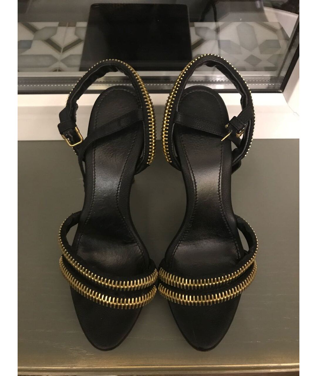 BURBERRY Золотые кожаные босоножки, фото 2