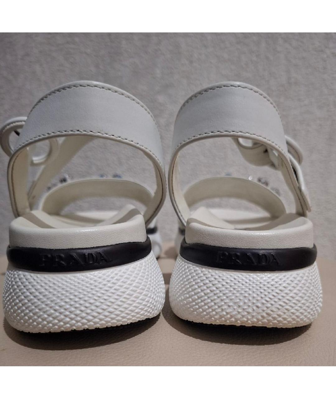 PRADA Белые кожаные босоножки, фото 3