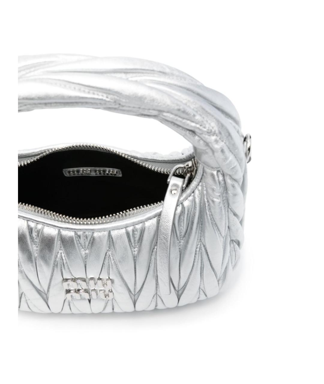 MIU MIU Серебряная кожаная сумка с короткими ручками, фото 4