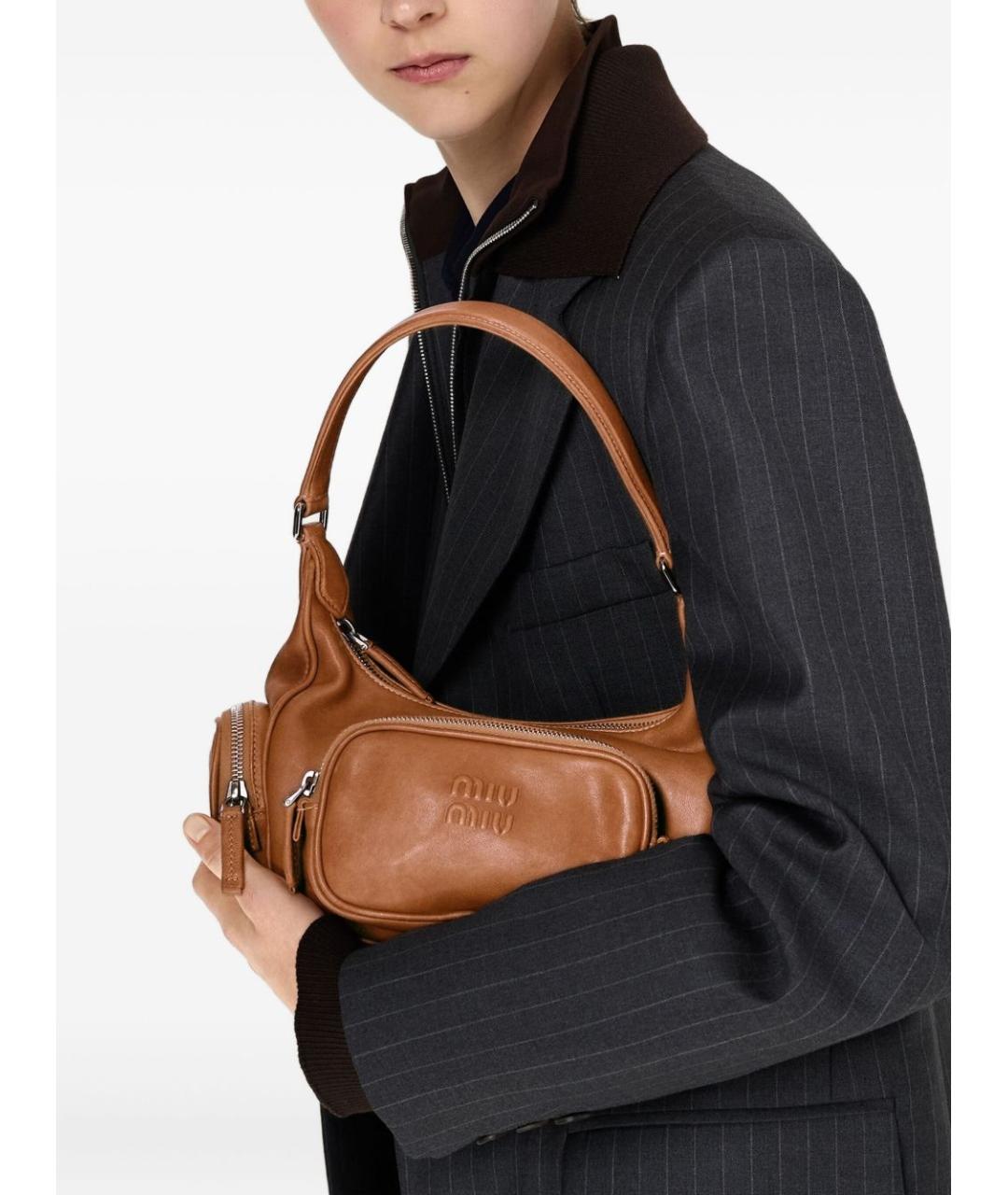 MIU MIU Коричневая кожаная сумка через плечо, фото 5