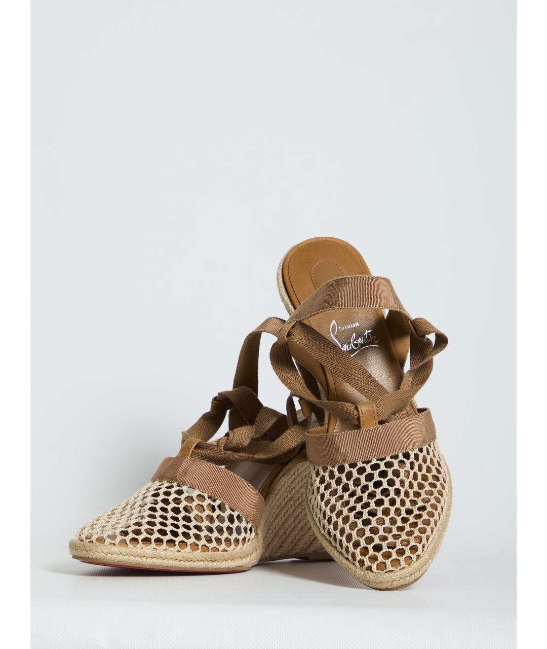 CHRISTIAN LOUBOUTIN Бежевые кожаные босоножки, фото 5