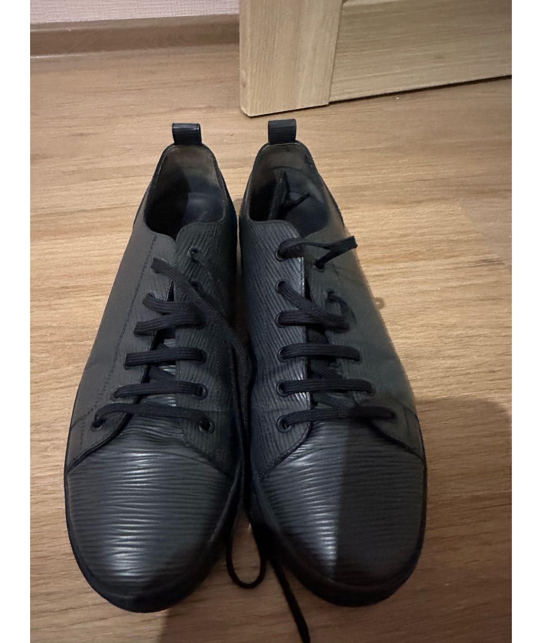 LOUIS VUITTON Антрацитовые кожаные низкие кроссовки / кеды, фото 3