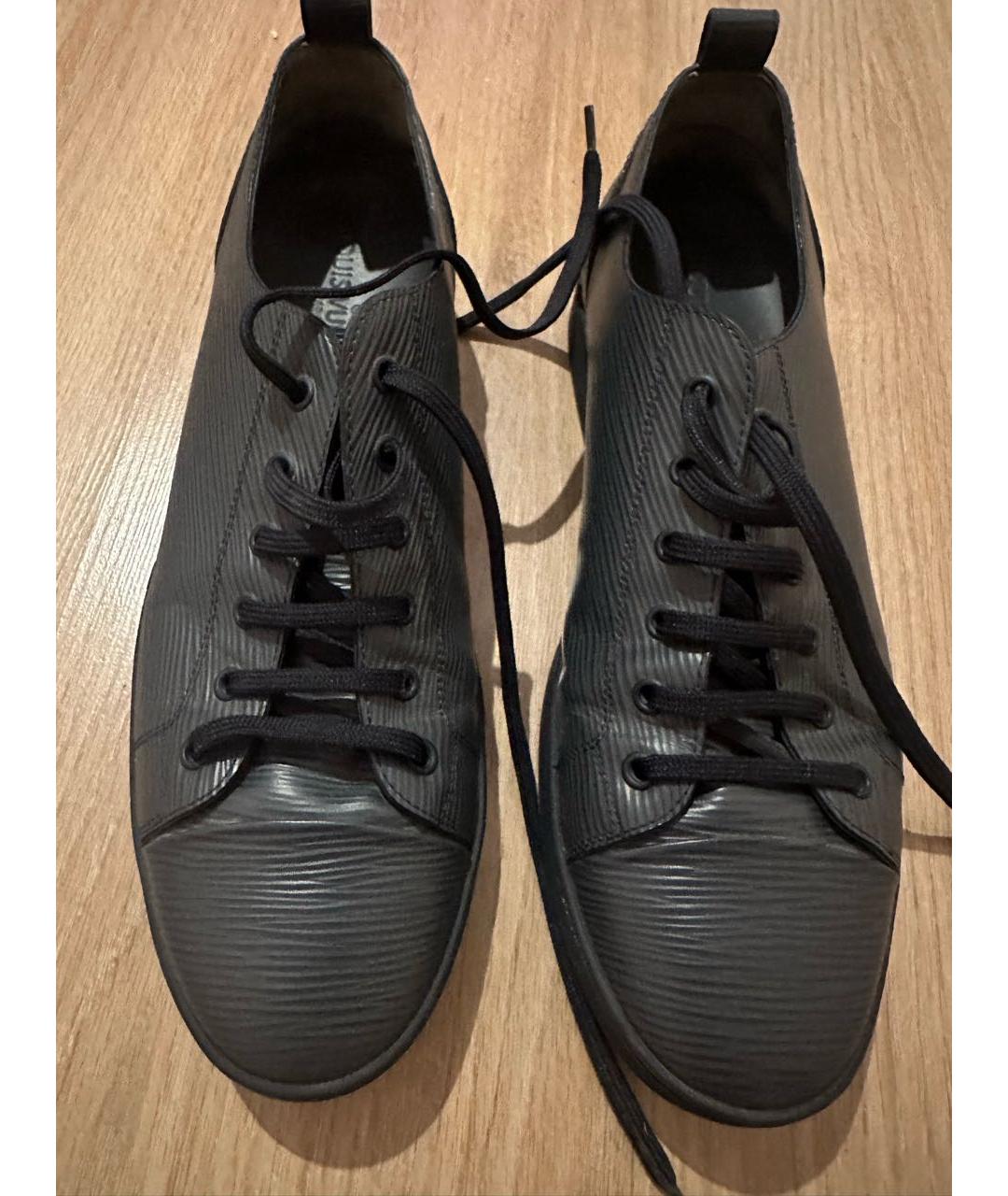 LOUIS VUITTON Антрацитовые кожаные низкие кроссовки / кеды, фото 2