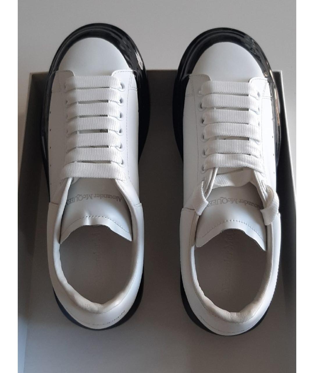 ALEXANDER MCQUEEN Белые кожаные низкие кроссовки / кеды, фото 3