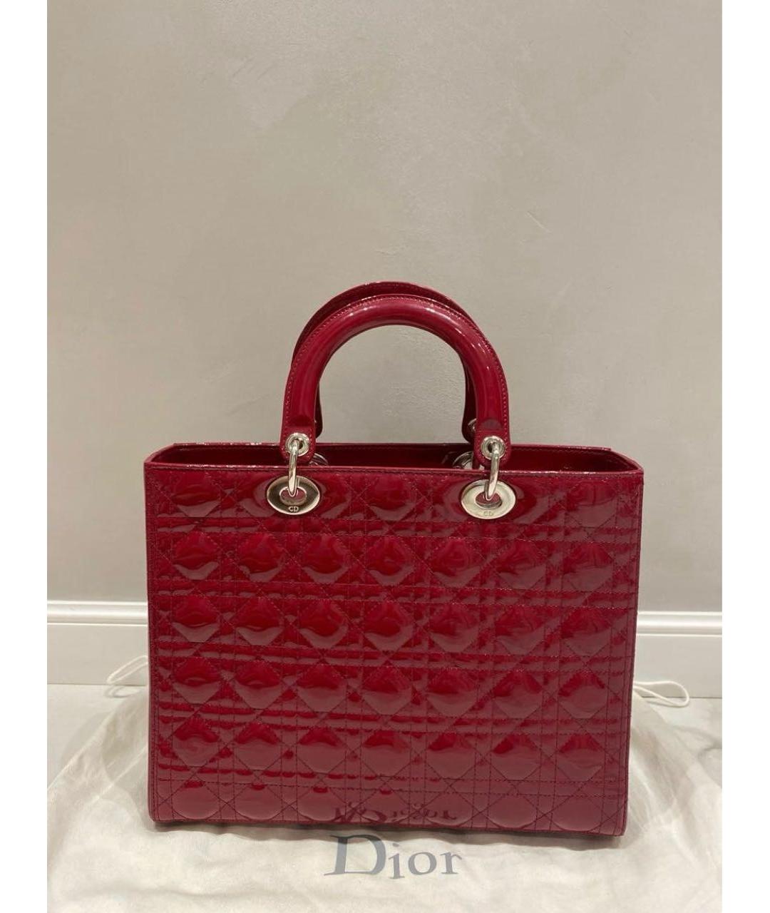 CHRISTIAN DIOR Бордовая сумка с короткими ручками из лакированной кожи, фото 3